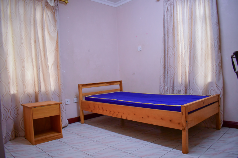 Single Medium Room